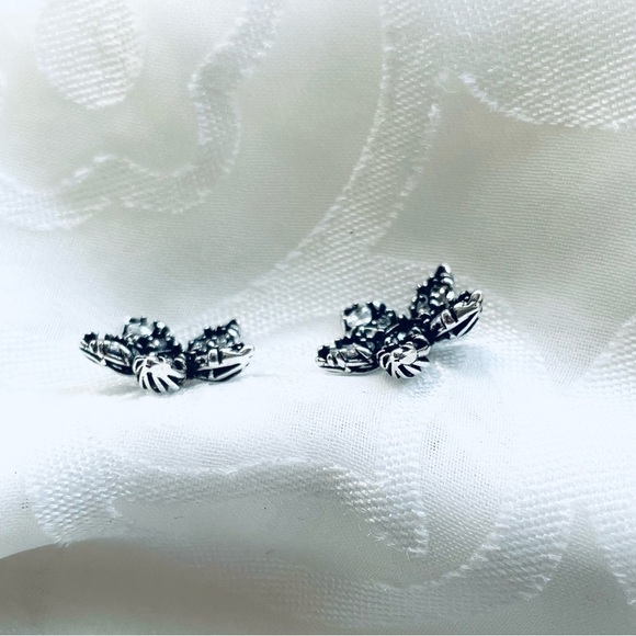 NWOT Stranger Things Demogorgon Stud Earrings – Sterling Silver 925 - Picture 8 of 14